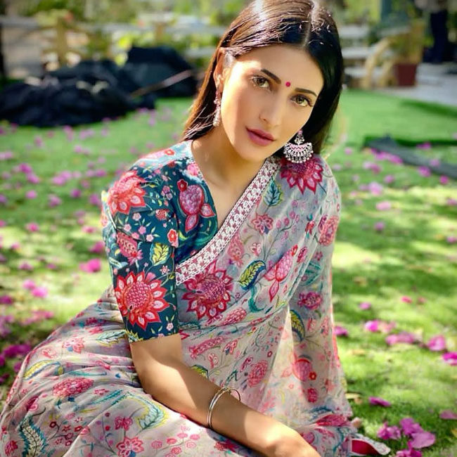 Gorgeous Shruti Haasan Instagram New Pics